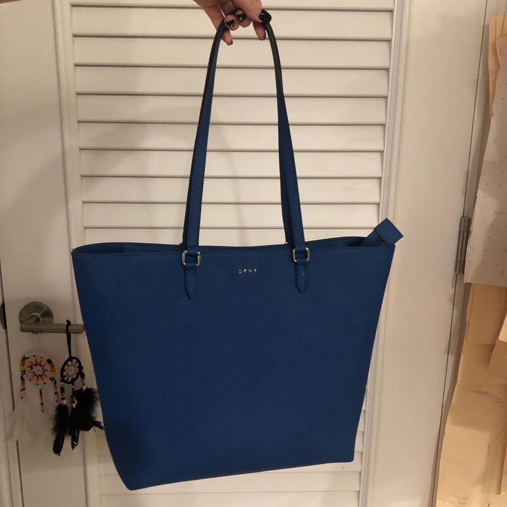 Dkny leather tote bag